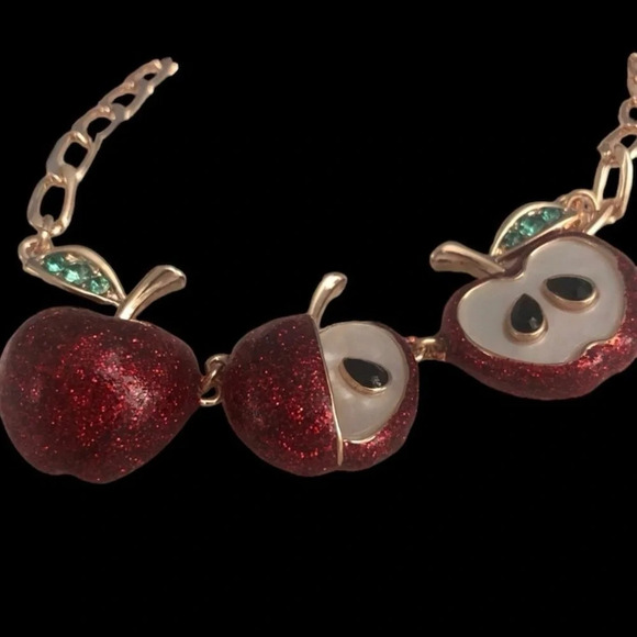 BETSEY JOHNSON SET Apple & Worm Hinged Bracelet 3 Apple Necklace & Earrings NWT - Picture 11 of 16
